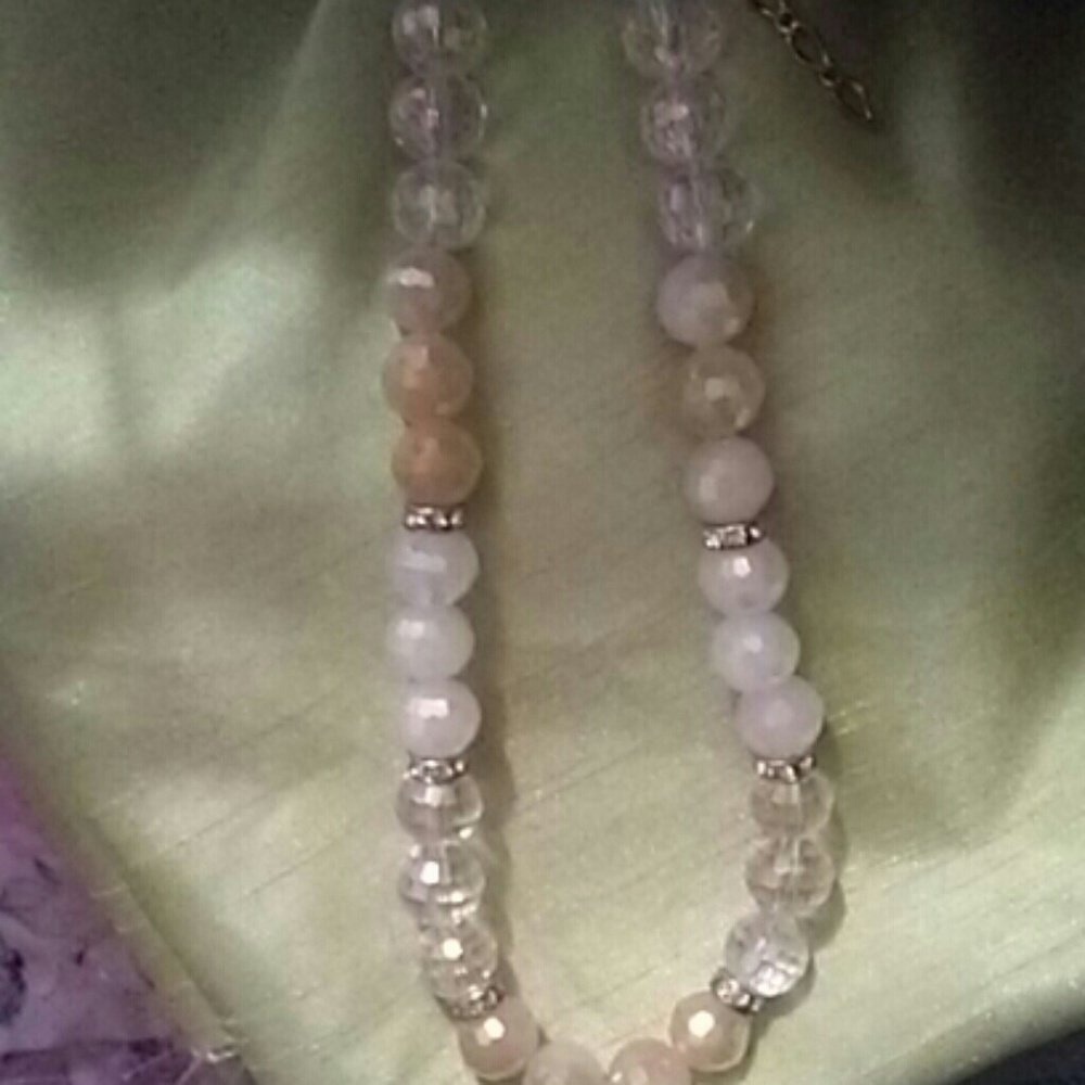 FACETED BEAD NECKLACE